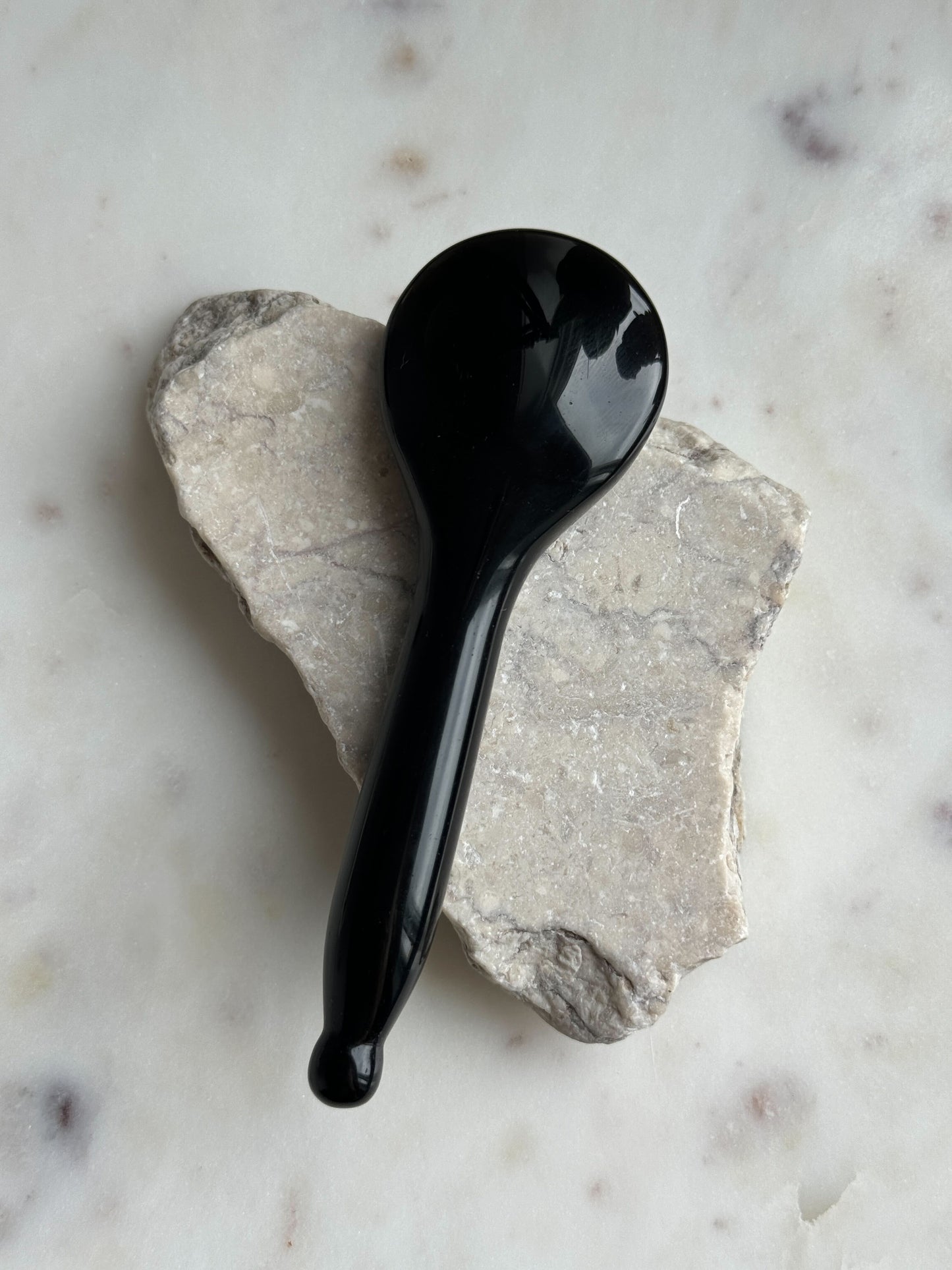 Bojin Gua Sha sculpting spoon til ansigtet. Holistiske skønhedsredskaber